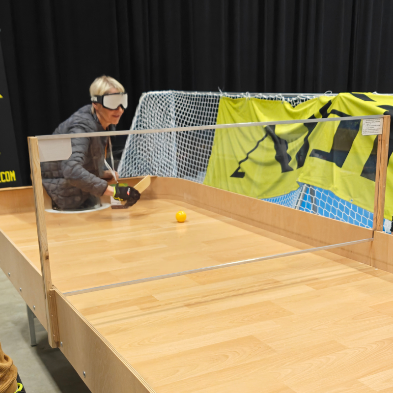 Sokkopingistä kokeilemassa